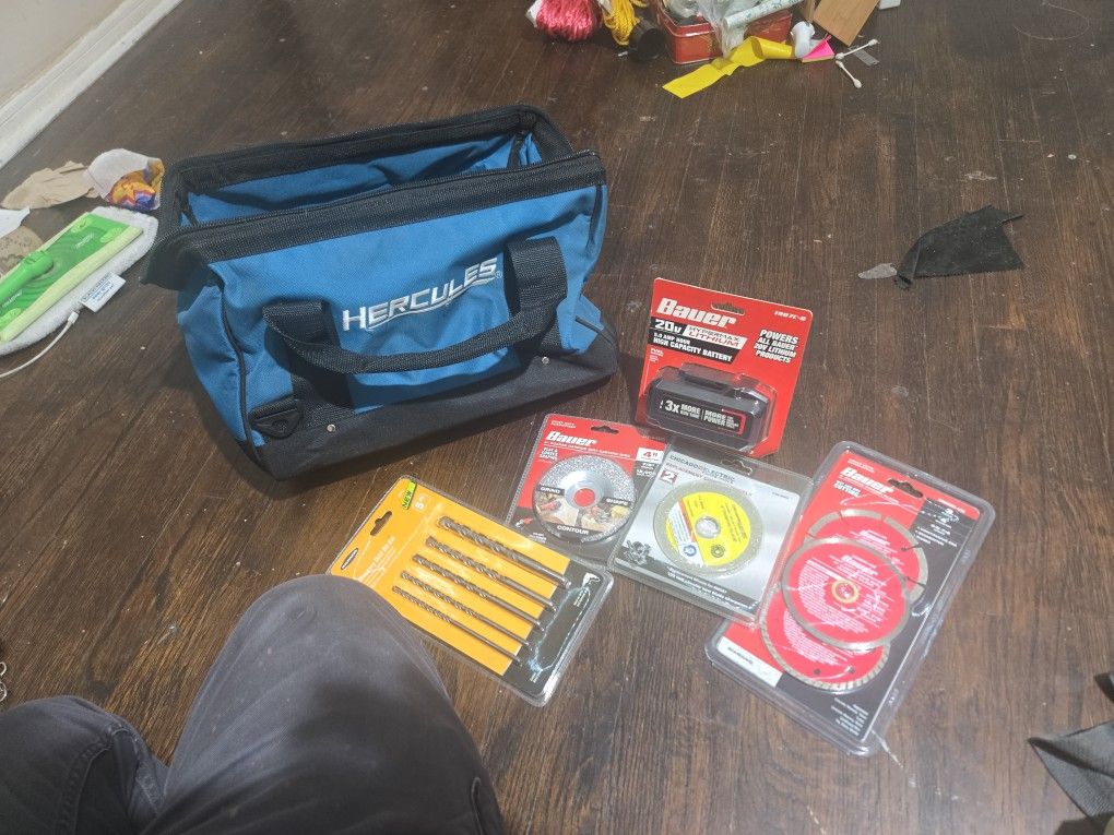 Harbor Fright Hurcules Tool Bag With Blads Bits And Battery 