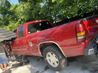 Selling Truck Parts 