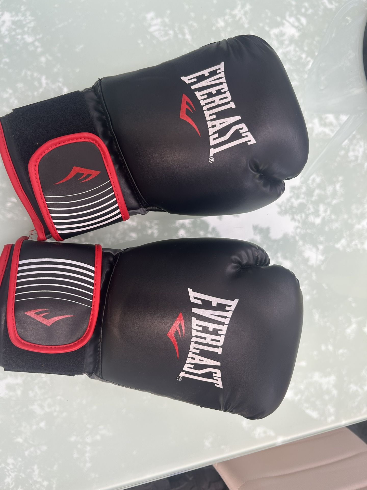 Boxing gloves