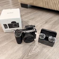 ZV- E10 II with DJI Mini Mics + Cage