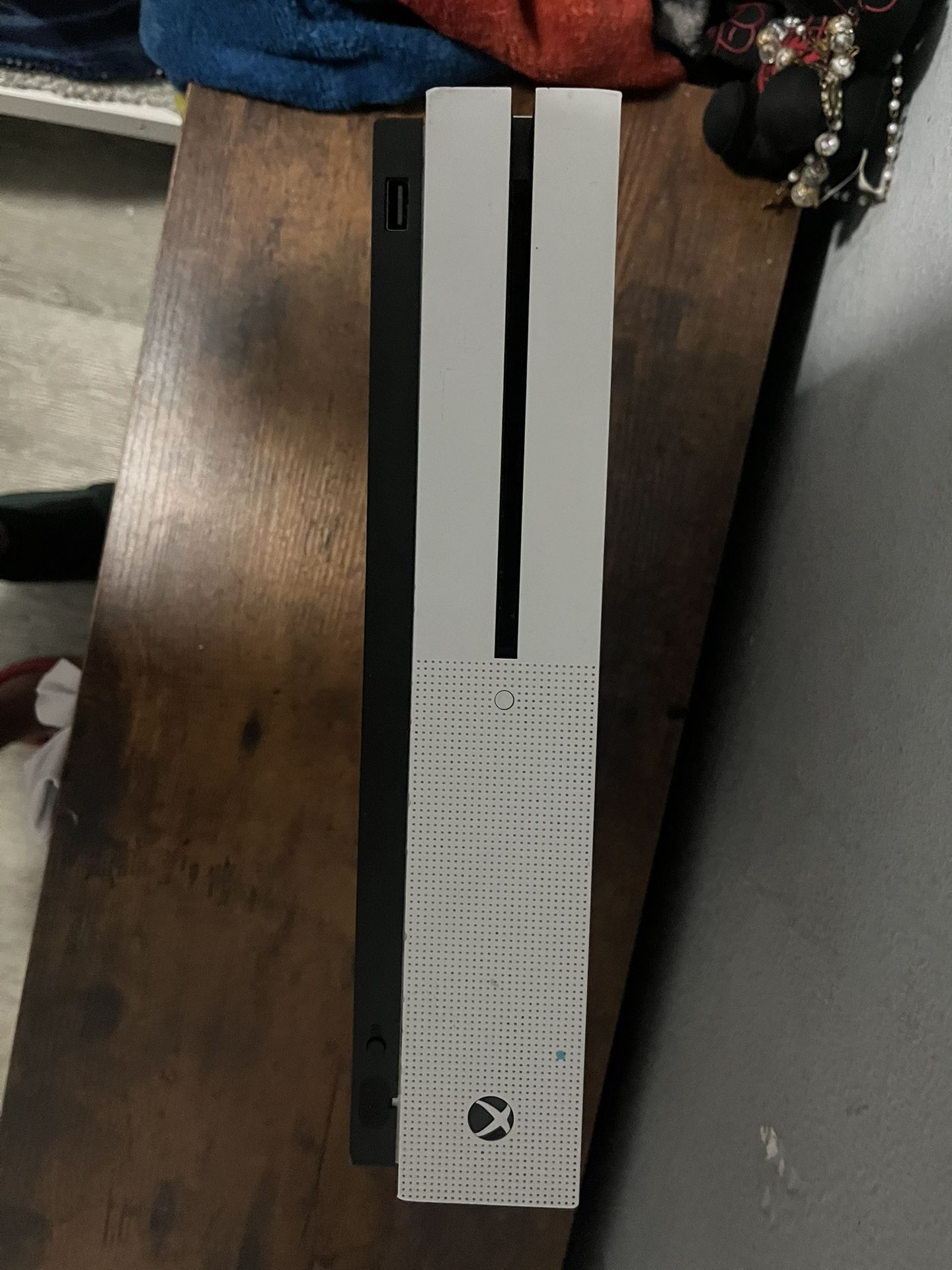 Xbox One S