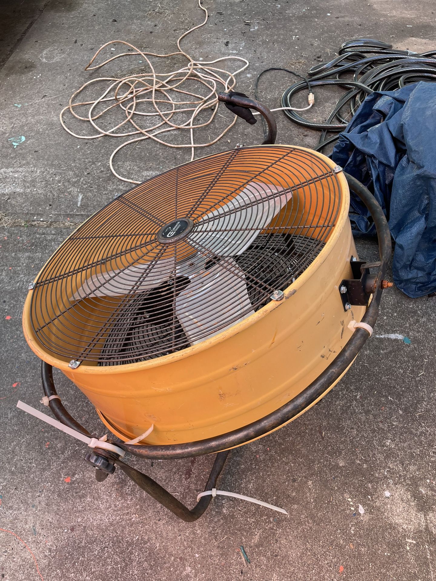 Commercial Electric 26 inch 2 speed industrial fan