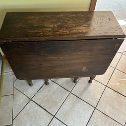 Drop leaf Table 