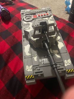 Special Forces Tank Makes Tank Sounds Military Vehicle Toy 14” Long