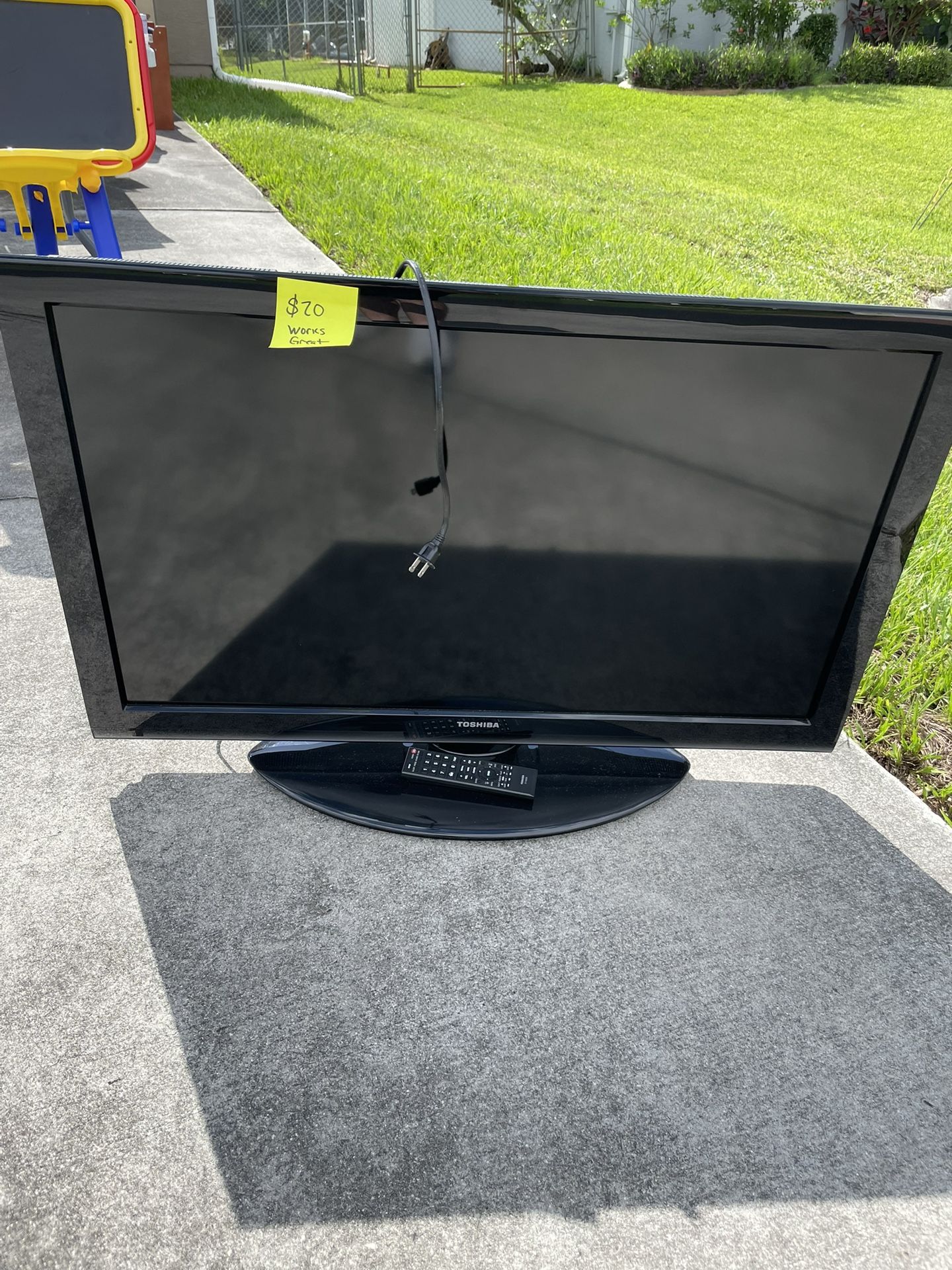 TV