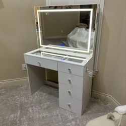 New White LED VANITY