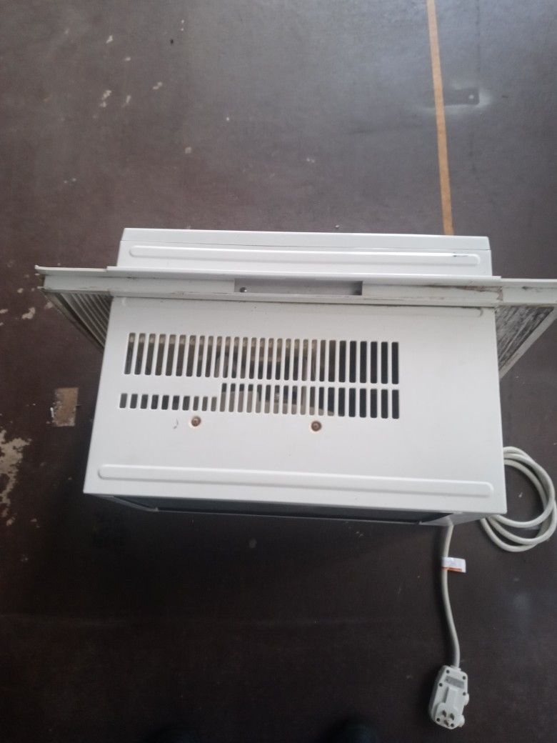 Window Air conditioner