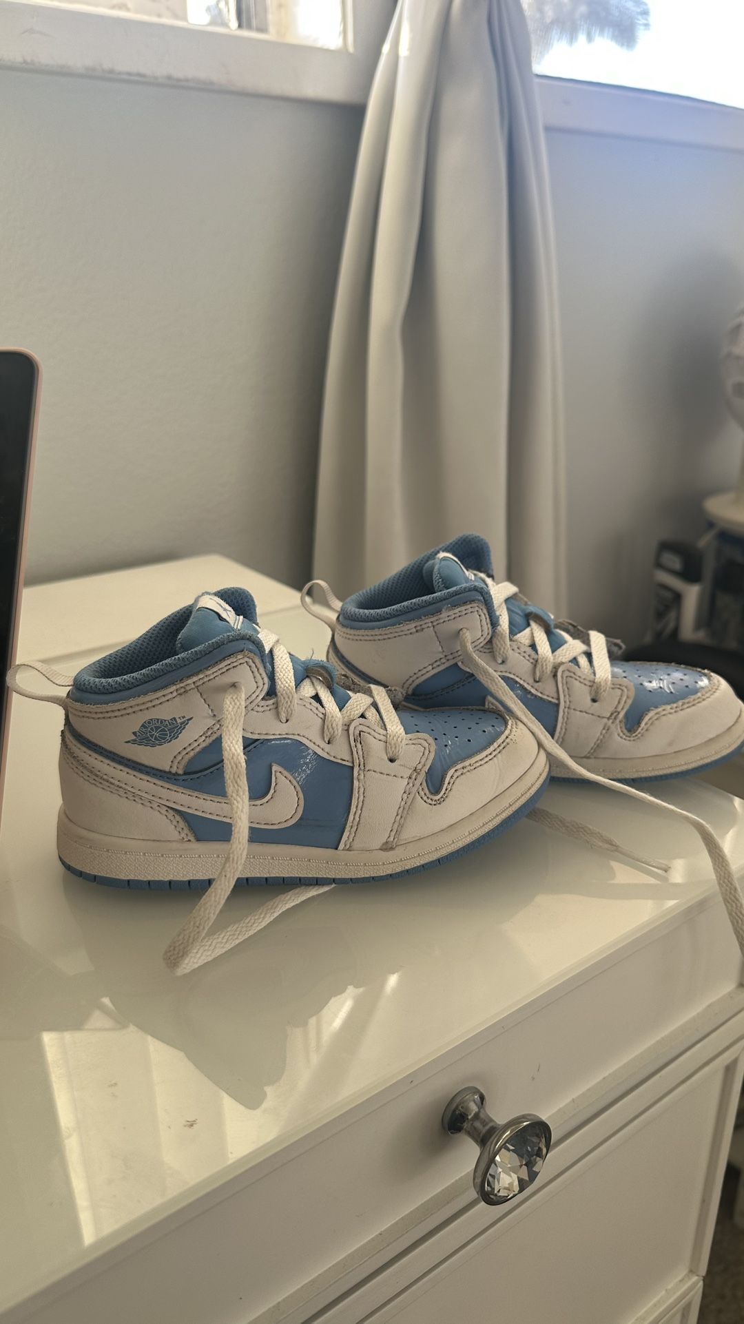 Kids Jordan AJ 1 Mid