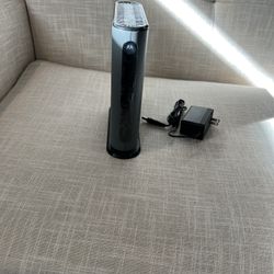 Motorola MB8611 Docsis 3.1 Cable Modem
