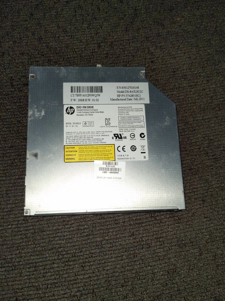 HP DVD + RW Drive Model: DS-8A5LH12C