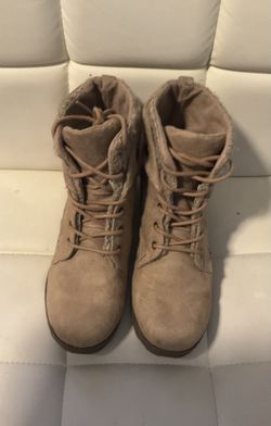 Boots $15