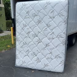 Mattresses: twin, full , queen regular ,  Colchon Nuevo Colchones plush or pillow top available cama bed mattress 