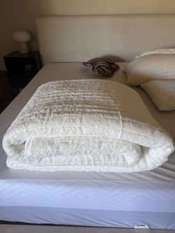 UGG white blanket