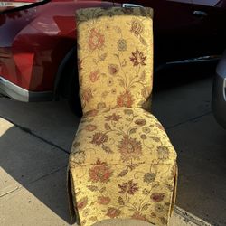 Sillón, Lámpara de Mesa 