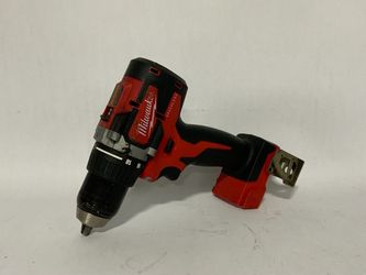 Cordless Drill/Driver 1/2” - Milwaukee 