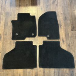 Authentic GM Jet Black Floor Mats - 1st & 2nd Row (Fits GMC Yukon / Chevy Suburban 2020-2024)