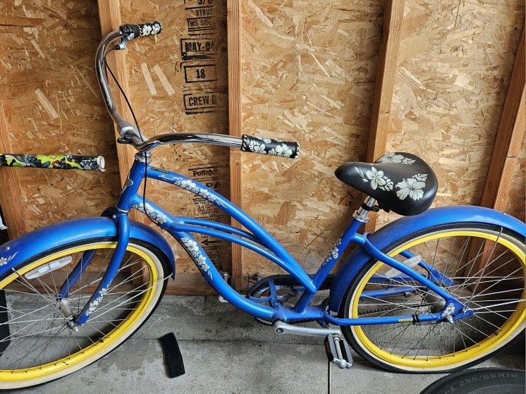 24' Electra Hawaii women's beach cruiser bike