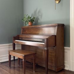 Baldwin Studio Piano