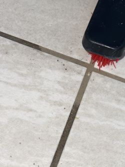 TILE & GROUT CLEANING B B B