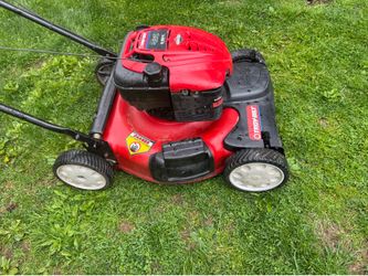 Troy Bilt Self Propelled Mower 6.5hp w/21” Cut. No Bag. Runs Good.