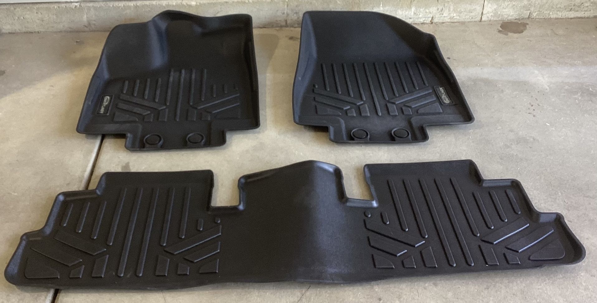 SmartLiner Custom Fit Floor Mats for Nissan Pathfinder 2022