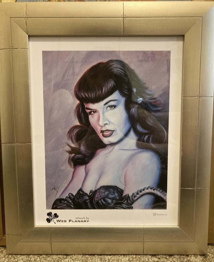 Custom prints Lot