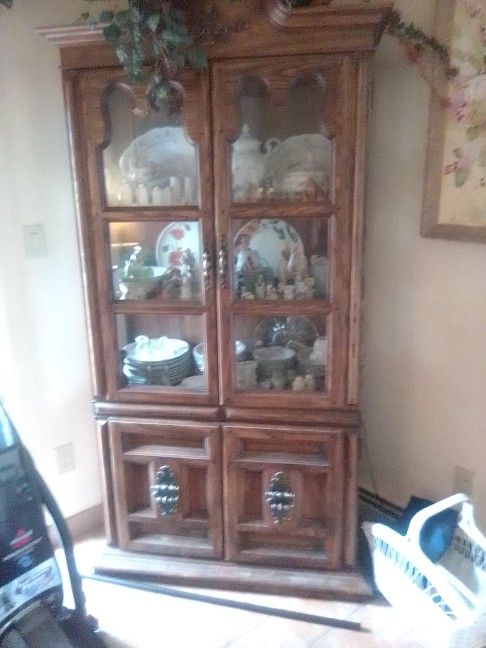 Hutch Been In The Family For Years Hate To Get Rid Of It We're Downsizing Getting Older And Moving On Hopefully Somebody Enjoys This Like Our Family D