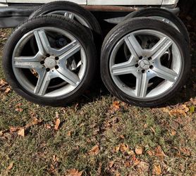 MERCEDES-BENZ AMG SIZE R19 WHEELS SET OF 4
