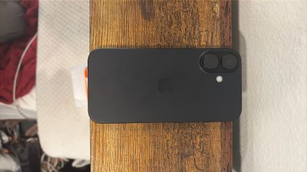 Apple iPhone 16 – Like New 🔥 (T-Mobile)