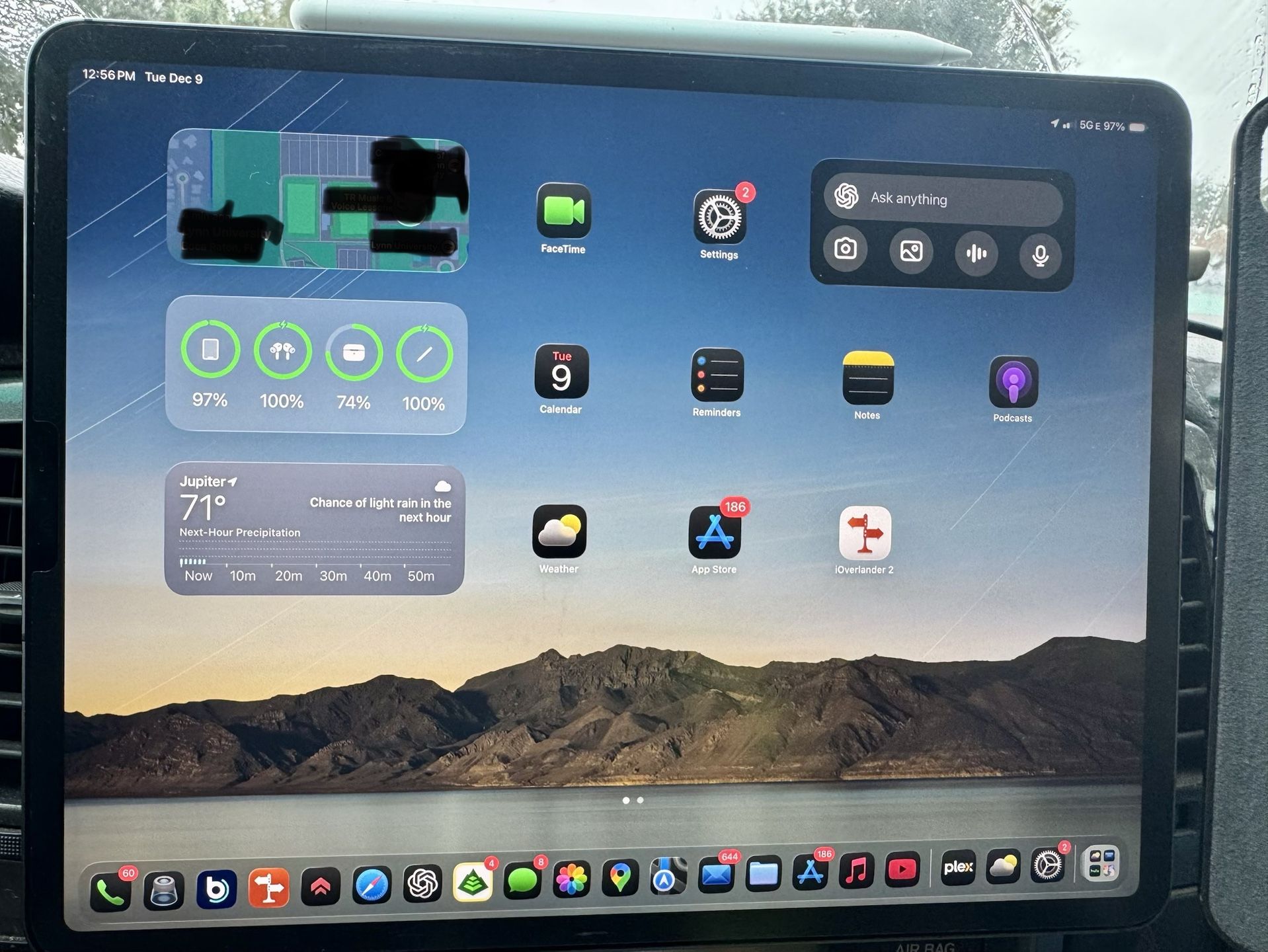 12.9 IPad Pro, Cellular, 1TB. Apple Pencil. Mat Screen Protected