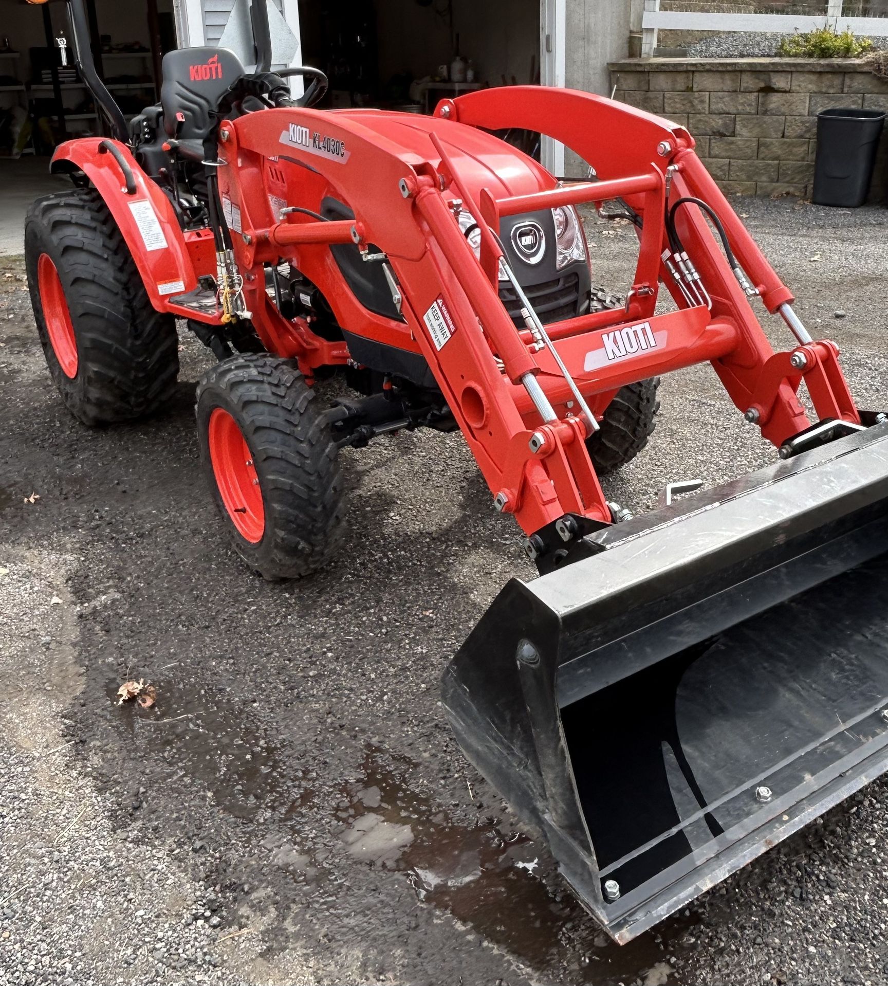 Kioti CK2610 Tractor