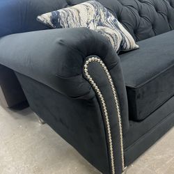 New 2-pc Living Room Set 