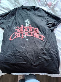 Sabrina Carpenter Graphic Band Tee