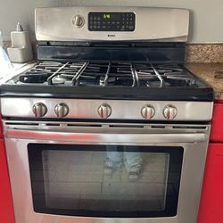 Kitchen Stove 