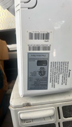 Air condition 12,000 BTU.