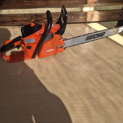ECHO CHAIN SAW 18 IN  CS-400  NEW 