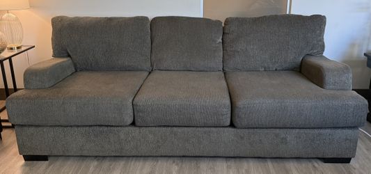 Selling our Living Spaces Quantum sofa in excellent condition!