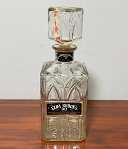 Vintage Ezra Brooks 90 Kentucky Bourbon Whiskey Decanter Bottle Empty Glass With Stopper Bar Decor Accessory