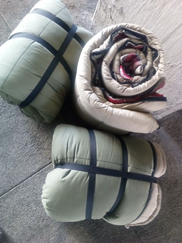 3 Sleeping Bags