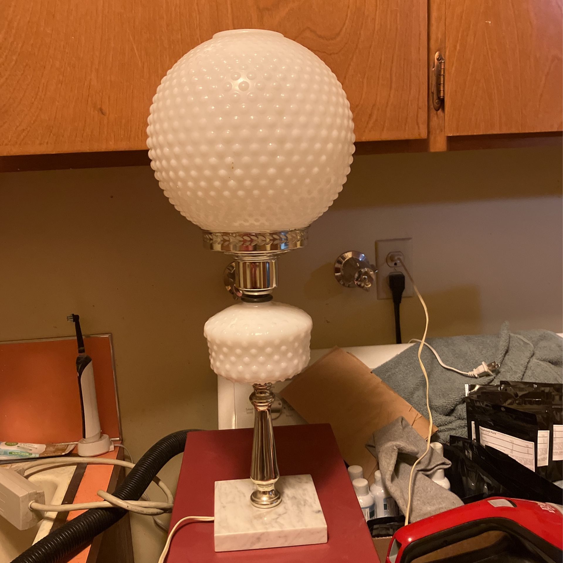 Hobnail Lamp