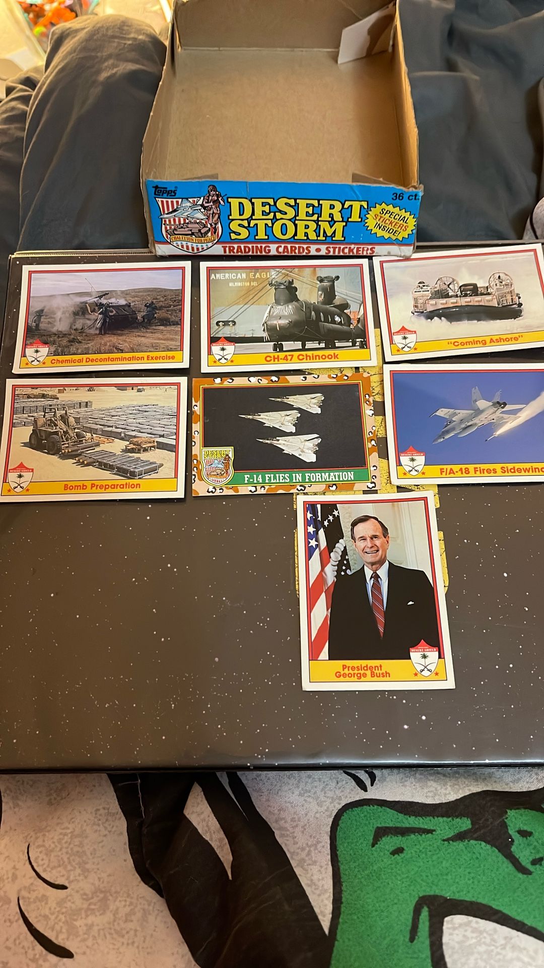 7 Desert Storm Cards W/trading card box