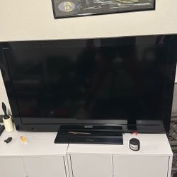 Sony tv 40”