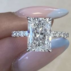 *** 4.09 Carat IGI Certified Lab Grown Radiant Diamond Ring 18k White Gold  size 5.5 ***