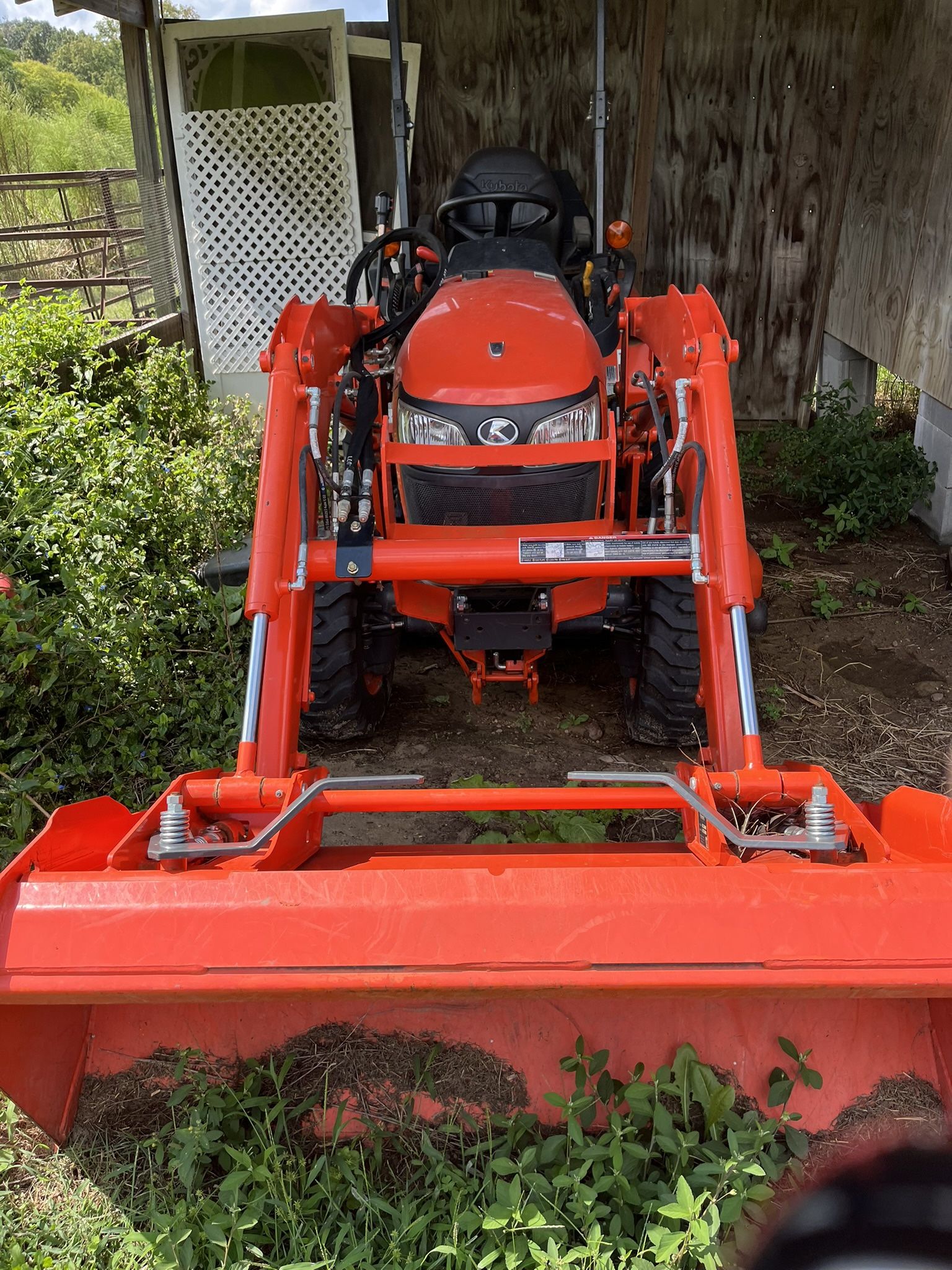 2019 Kubota B2601 Tractor With Front Loader