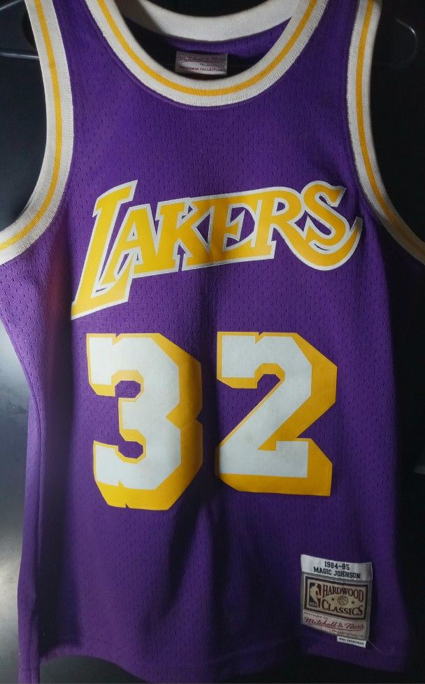 MAGIC JOHNSON throw back LAKERS JERSEY