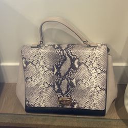 Kate Spade Adjustable Strap Handbags
