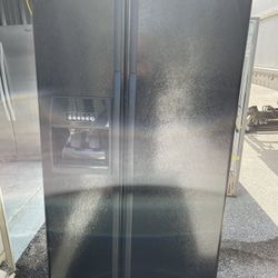 Refrigerator Whirlpool Good Condition