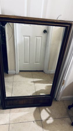 Big Mirror/ Espejo Grande