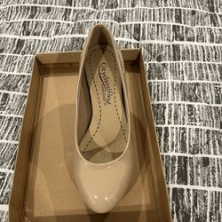 NEW Nude Heels