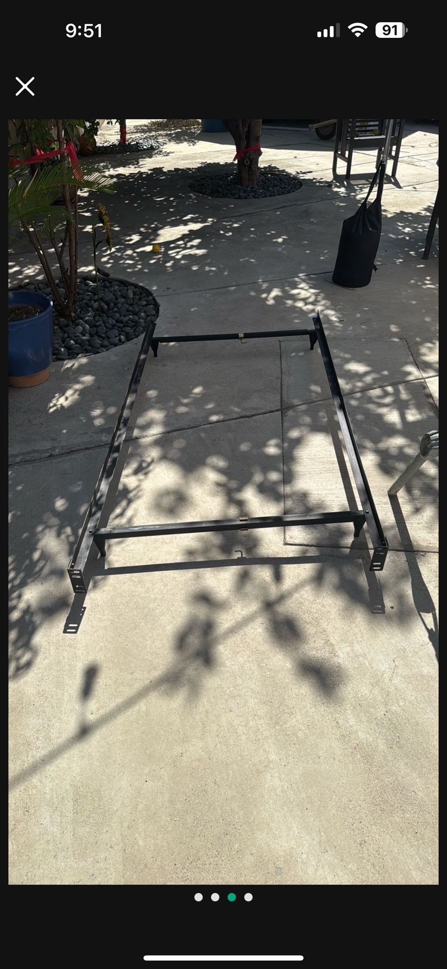 Twin Metal Frame